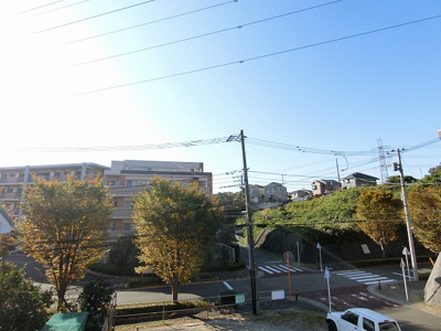 【展望】 | ベル・アムールA | バルコニーからの眺望です♪周りに視界を遮る建物がないので景色がよく見渡せます！