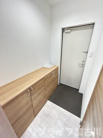 maison blancの玄関