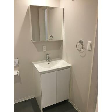 熊本市西区二本木４丁目のアパートの独立洗面台