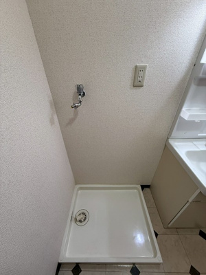 【設備】 | ベガプラザビル | バスルームの浴室暖房乾燥機で外に干せないお洗濯物もすっきり乾きます♪雨の日のお洗濯もバッチリ！