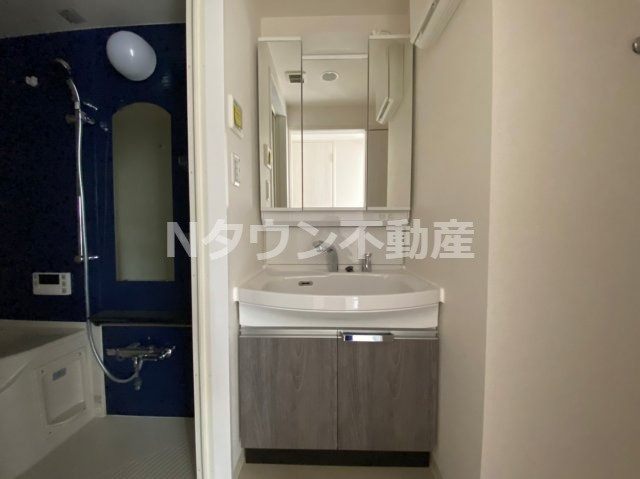 【独立洗面台】 | プレサンスNAGOYA覚王山 | 独立洗面台で身支度をすべて済ませてしまいましょう