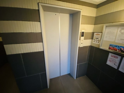 【その他共用部分】 | キャッスル・エイト東矢口 | お買い物時やベビーカーの出し入れに便利なエレベーター付です。