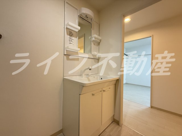 ヌベルミズノの独立洗面台|独立洗面化粧台が付いています