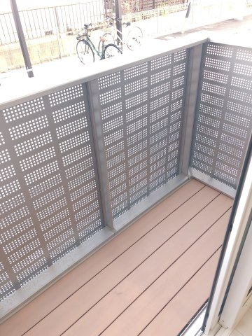 ディーシャンブル上浜町のバルコニー