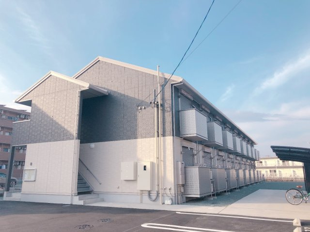 ディーシャンブル上浜町の外観