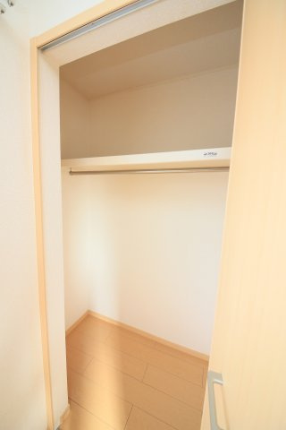 エスペランサ弐番館の収納