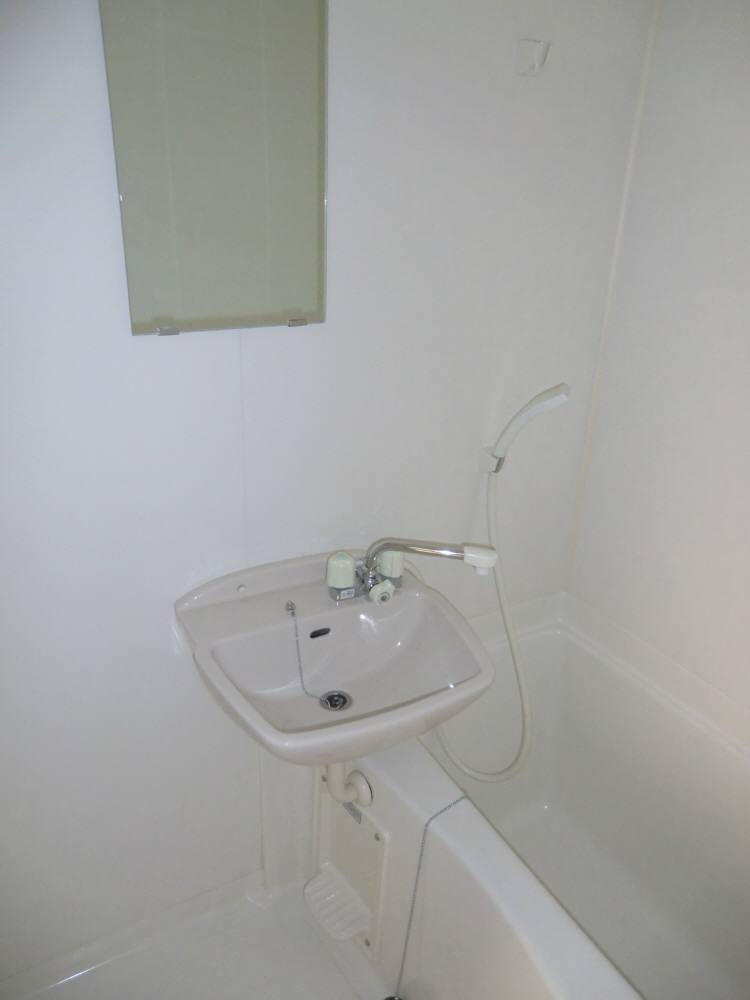 ラフィネアルブルの浴室|反転の場合もあります。
イメージ画像になります。