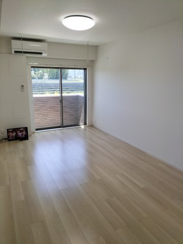 【居間・リビング】 | ウィンディレディ | 使いやすいリビングです