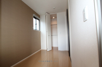 【洋室】 | サンミシェル | 個人の部屋や寝室として使える洋室です
サン=ミシェル205号室　2020/12/25撮影