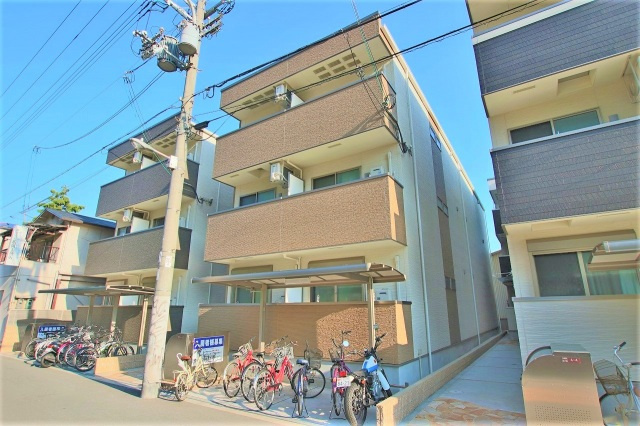 フジパレス鶴見Ⅷ番館の外観