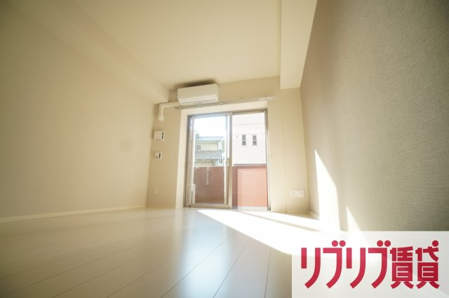 アーバンシャトー千葉中央の居間・リビング