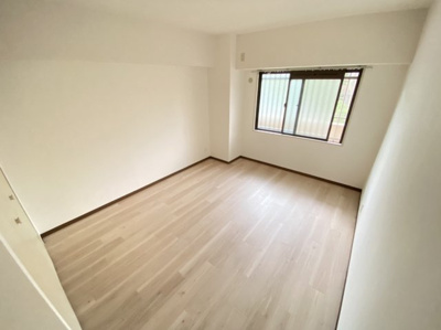 【洋室】 | リヴェール緑地