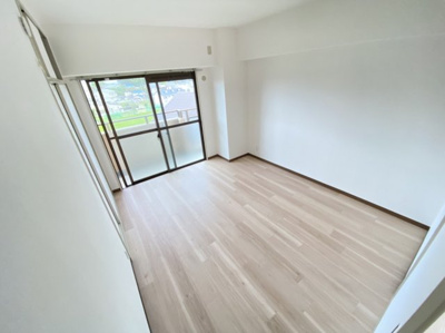 【洋室】 | リヴェール緑地