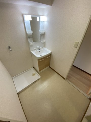 【洗面所】 | リヴェール緑地