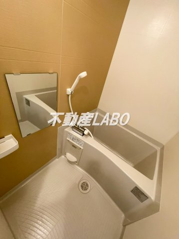 エグゼ難波西IVの浴室