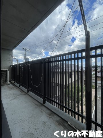 【バルコニー】 | F COURT | バルコニーからの眺めを楽しみながら食事をしませんか