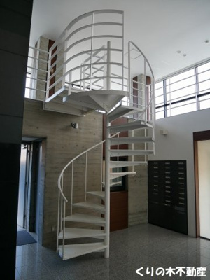 【ロビー】 | F COURT | 毎日通るロビーはこのようになっています