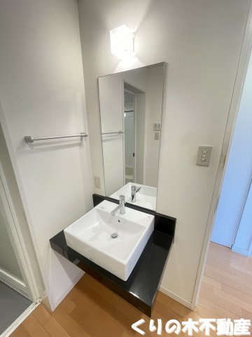 【洗面所】 | F COURT | ゆったりとスペースのある洗面所