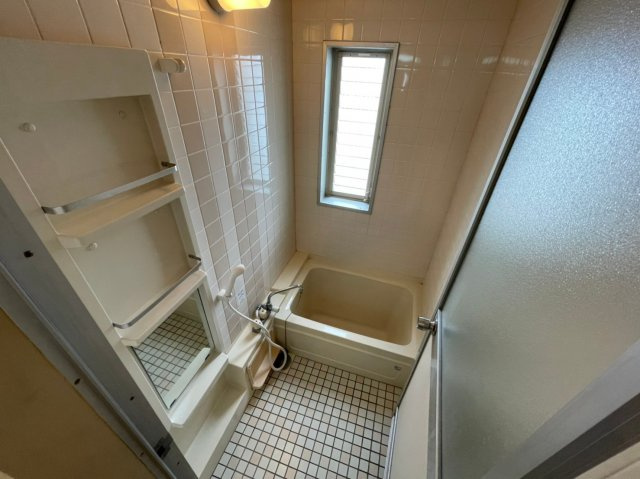 タウンハウス伊川谷の浴室