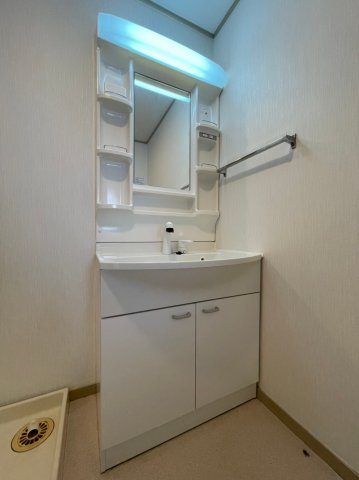 タウンハウス伊川谷の洗面所