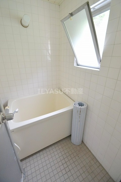 レジデンス市川の浴室