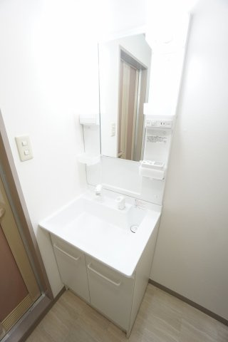 【独立洗面台】 | ガーデンプレイスめいわ | ※同物件、同タイプ、間取り反転のお部屋です