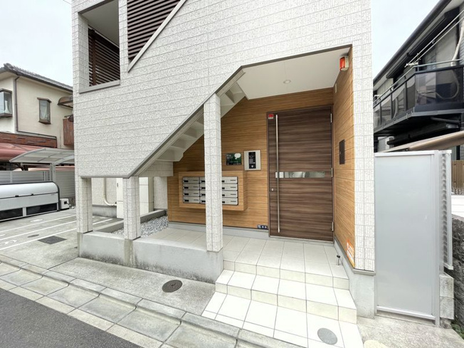 【エントランス】 | リビングライフ花園西町