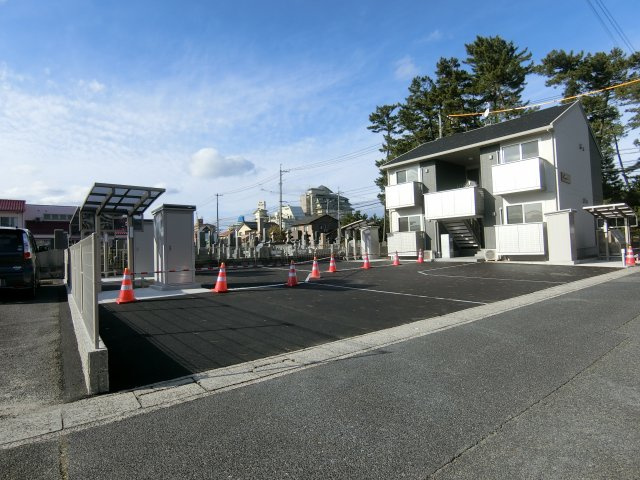 Joyeux（ジョワイユ）の駐車場