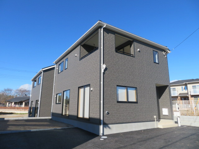 高崎市吉井町塩川第１（全4棟）4号棟の外観|建物完成済みでございます。お部屋のご内覧可能でございます。お気軽にお問合せ下さいませ(^▽^)/