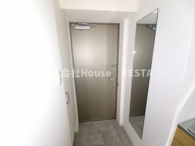 セレニテ神戸西クレアの玄関