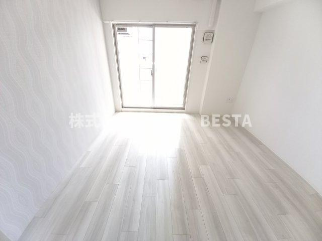 セレニテ神戸西クレアの居間・リビング