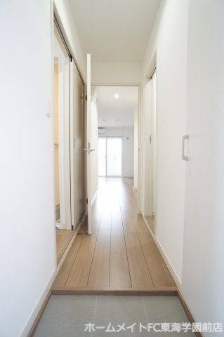 熊本市東区保田窪３丁目の賃貸マンションの玄関