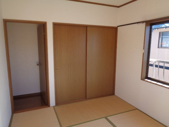 テラスハウス土屋の和室