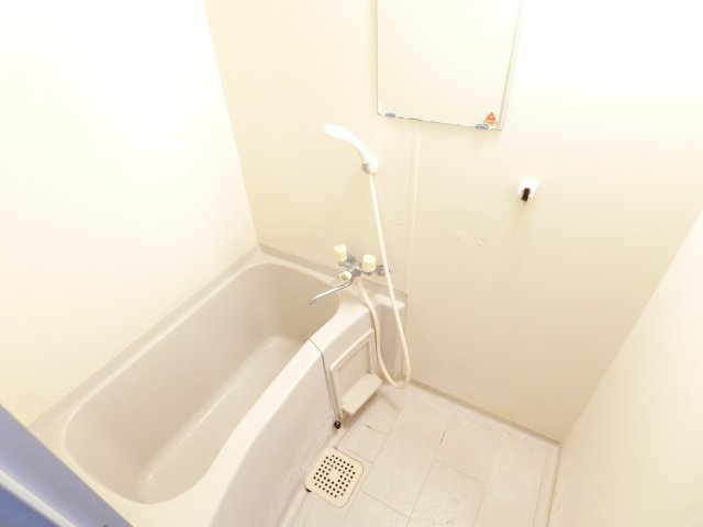 小林マンションの浴室