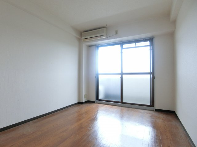 小林マンションの居間・リビング