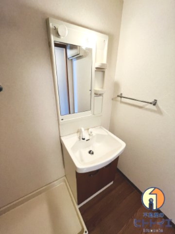 エバーグリーン国武の洗面所|独立洗面台です♪