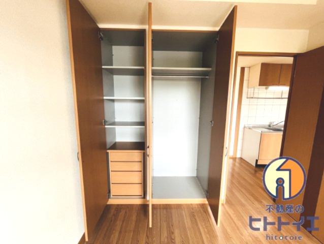 エバーグリーン国武の収納|洋室収納です♪