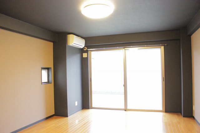【洋室】 | SI清水 | 広々したお部屋です