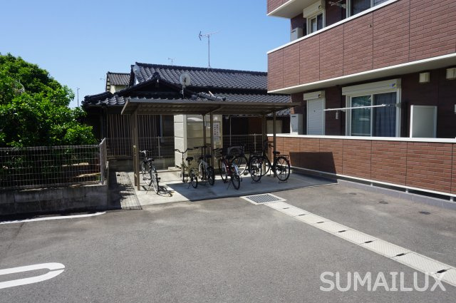 熊本市西区蓮台寺２丁目のアパートの駐車場