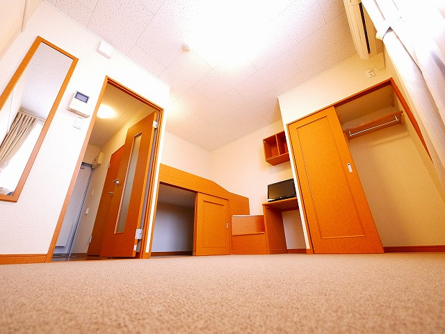 ロイヤルSK指柳の居間・リビング|ゆったりとした居間です