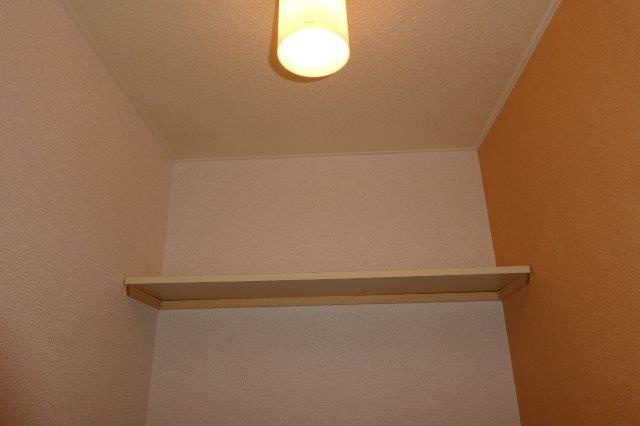 アヴェニールのトイレ|トイレ棚