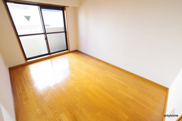 プレサンス梅田西　仲介手数料無料の寝室