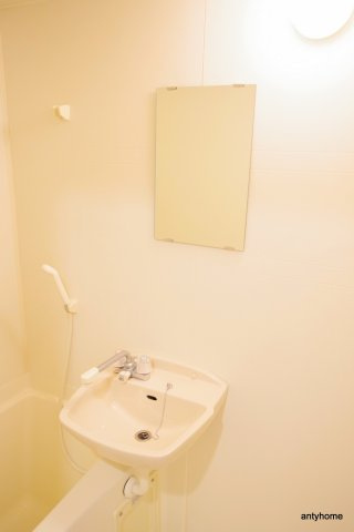 プレサンス梅田西　仲介手数料無料の洗面所