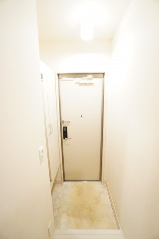 【玄関】 | エスペランサA | ※同物件・反転タイプの写真です。