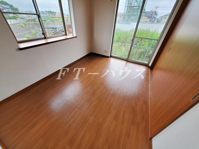サンライズ三橋２の居間・リビング