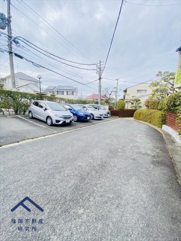 レイクタウン屋形原の駐車場