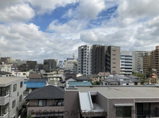 【展望】 | 最上階にて眺望良好。快晴の日には富士山が見えるかも♪♪