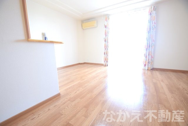 【居間・リビング】 | ゆったりとした居間です