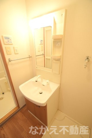 【洗面所】 | コンパクトで使いやすい洗面所