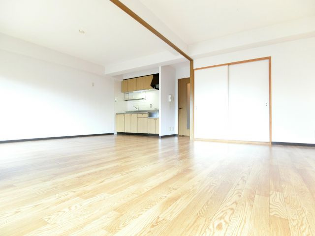 ハイマート宮山台の居間・リビング